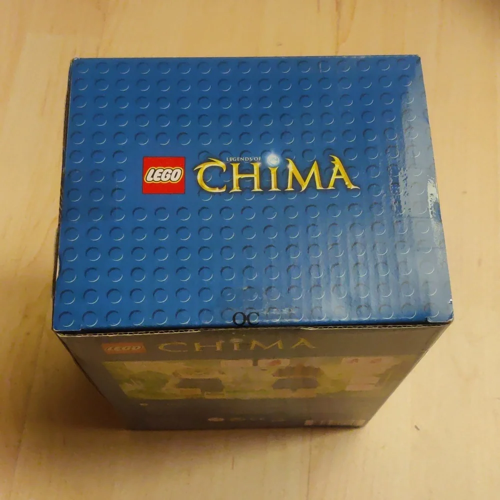 Lego Chima Laval Blue Tan and Yellow Figure Alarm Clock